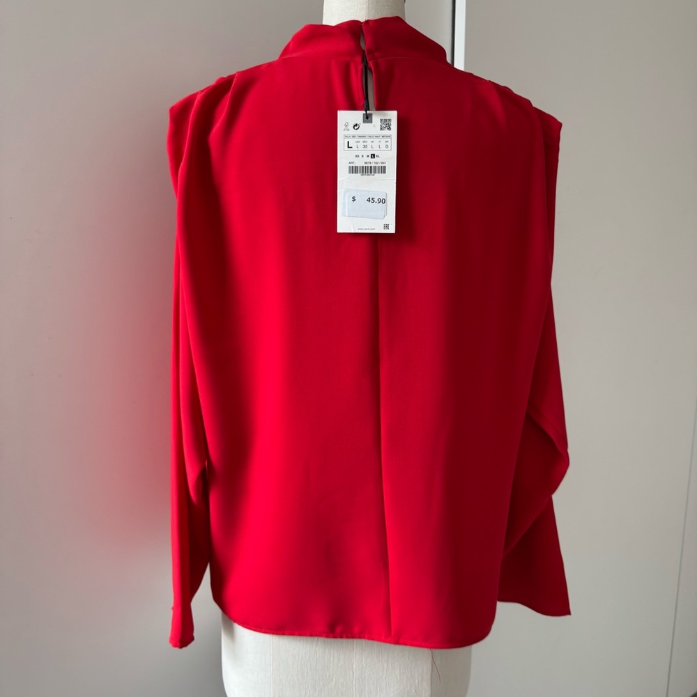 NWT 🔥 Zara puff shoulder blouse